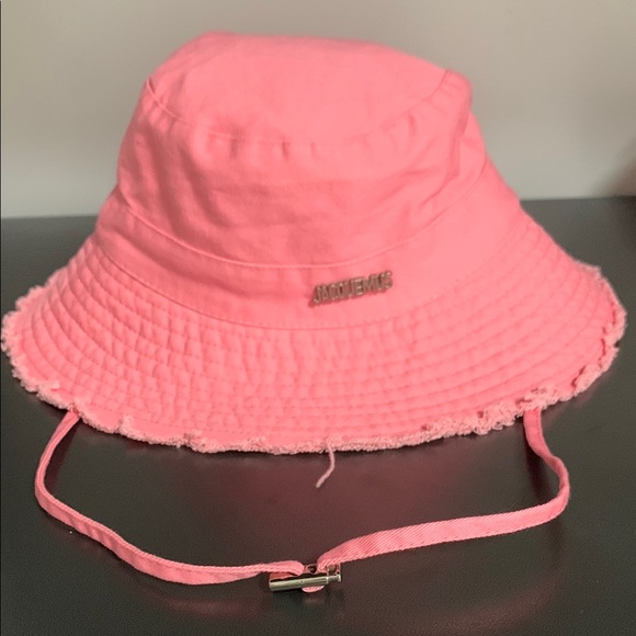 Jacquemus Pink Bucket Hat - Picture 1 of 4